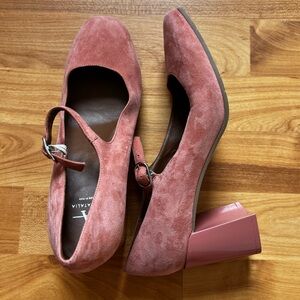 Aquatalia Baby Jane Peach Suede Heels with a Lacquered Heel